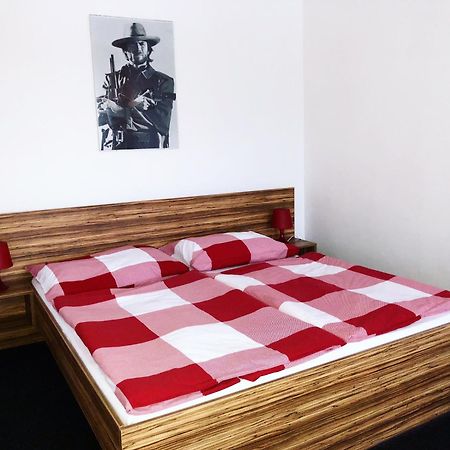 Penzion Dmz Ostrava Ngoại thất bức ảnh